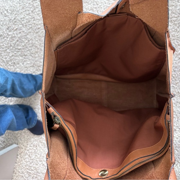 Marta Ponti Tan Leather Tote - Picture 8 of 12